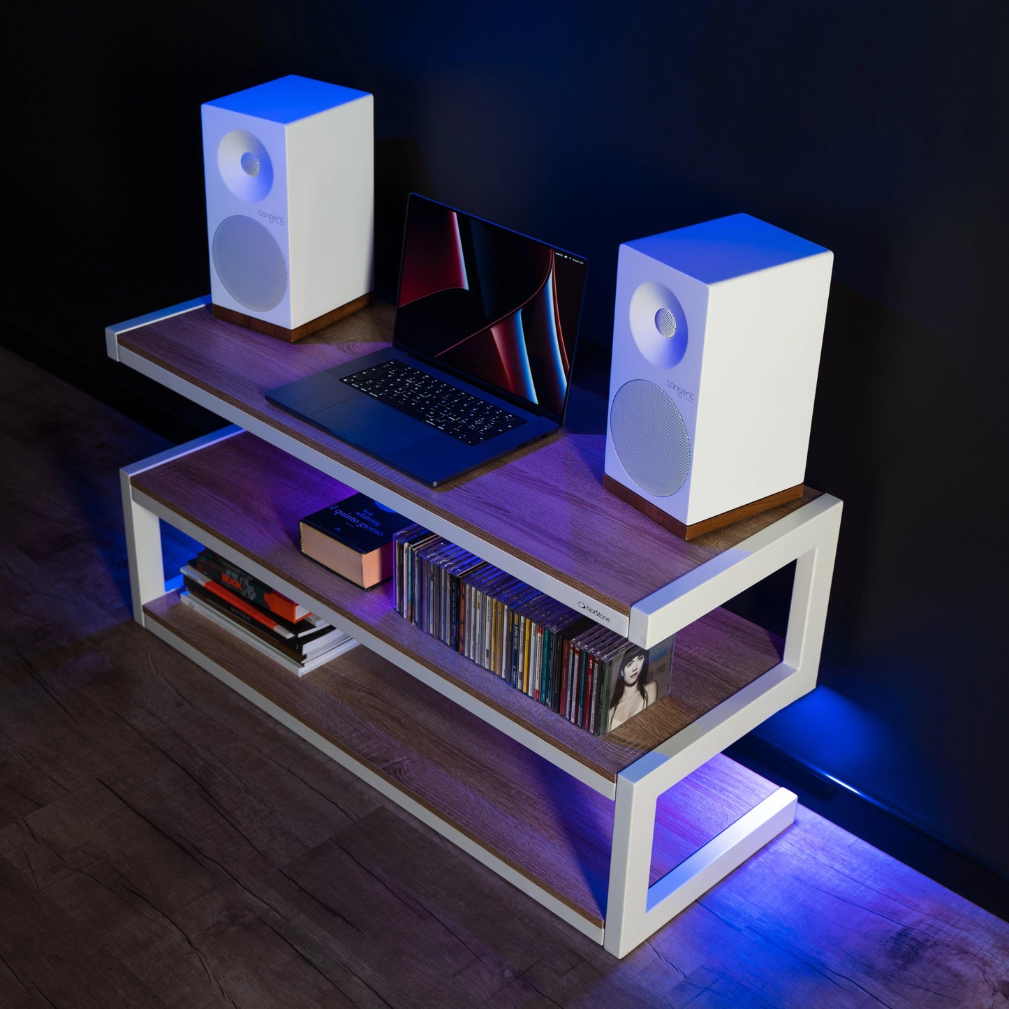 Głośniki Tangent Spectrum X5 BT Phono Active przy komputerze
