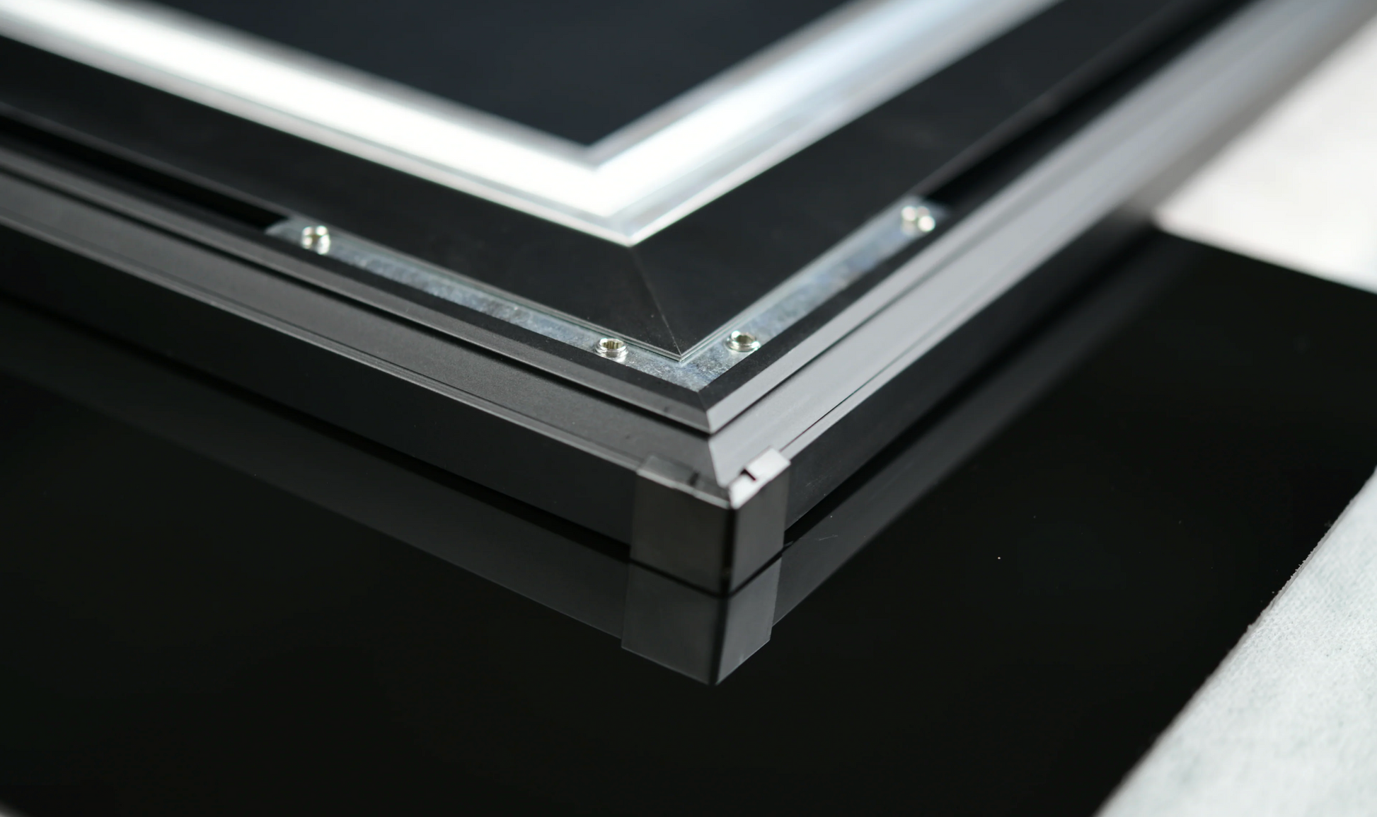 3C Series Fixed Frame — rama aluminiowa, idealna płaskość powierzchni | SounDemo